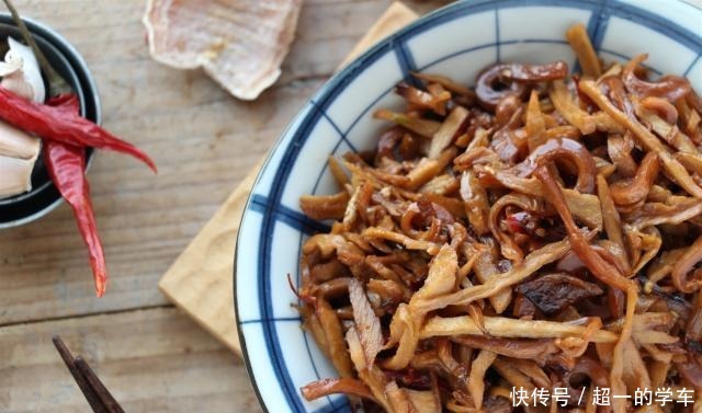 鱿鱼干|这菜一年四季都可以吃,开胃促食欲,每次做米饭都要多蒸两碗