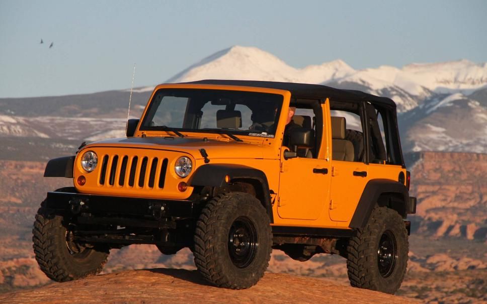  外国|外国小伙造出“最牛”越野车，能爬山能涉水，牧马人也甘拜下风