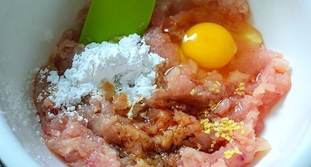 长胖|它是鸡身上的一大块肉,却被人嫌弃,教你4种做法,好吃还不长胖