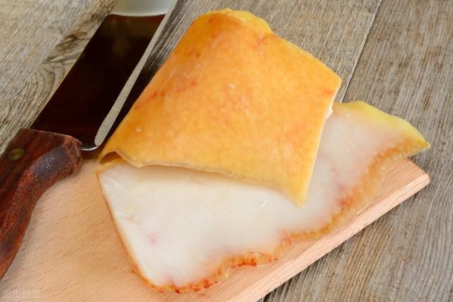  老爸做|正宗东北满族下酒菜：肉皮冻，晶莹剔透，口感Q弹，富含胶原蛋白