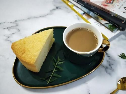  宝宝|在家就能做的蛋糕，营养丰富口感好，宝宝吃了还能益智健脑