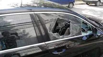  地下停车库|为报复“男朋友”南海女子狂砸9车，谁知9车都是别人的，麻烦大了