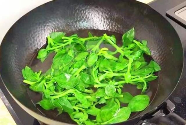  满满|三伏天，吃苦瓜不如吃它，隔三差五吃，天再热也精神满满