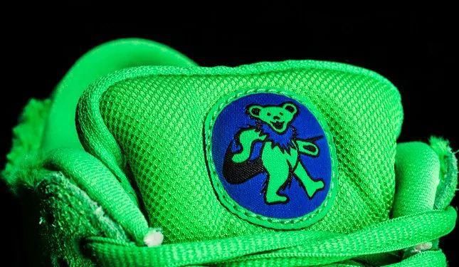  赏析|dunk sb小熊联名2代开箱赏析