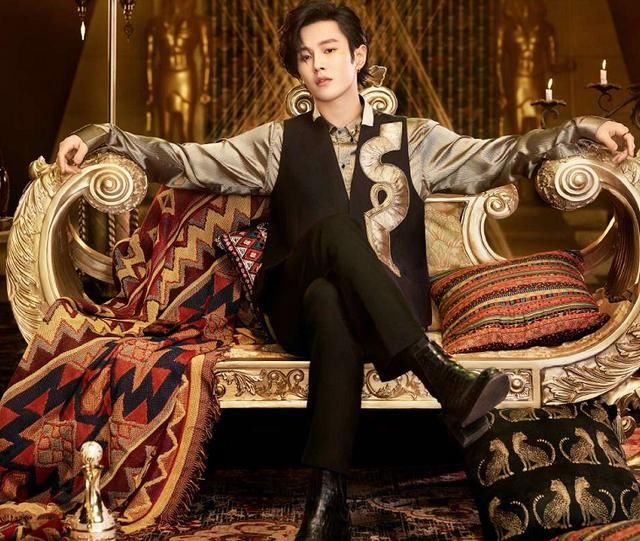 顿时|又有节目邀请硬糖少女303,得知嘉宾有吴亦凡邓伦,顿时想追了