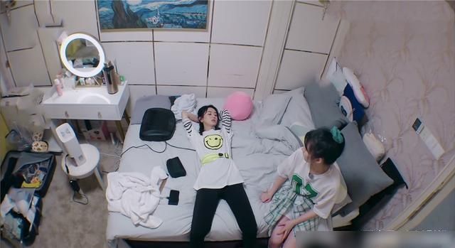 铁板|赵丽颖成黄晓明2号?还是常规套路,但这次《中餐厅》踢到了铁板