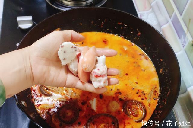 麻辣烫|闺女最馋这麻辣烫,红油浓香,酷辣入味,不用买底料,做法超简单