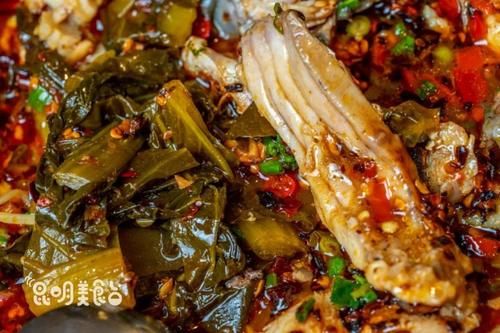 排队|昆明排队三十年老店,15张桌子,“镇店之宝”每天卖半吨