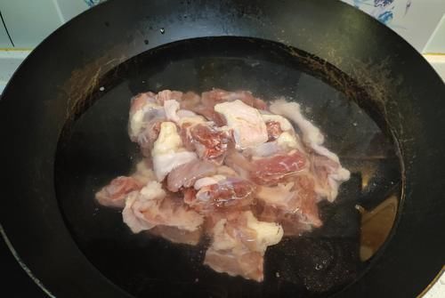  鸡肉|天凉了，吃鸡肉、猪肉不如吃它，8元一斤，营养滋补，家家吃得起