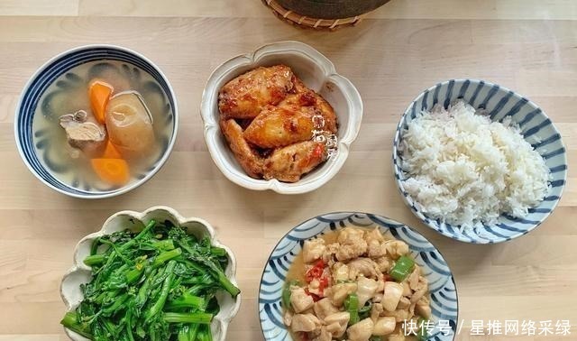 饮食习惯|三口之家的晚餐仪式感,清淡搭配,网友:还是南方人的饮食习惯好