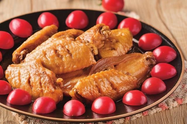 做法|懒人鸡翅做法，不用炒不用油，往锅里一丢，香甜多汁，又嫩又入味