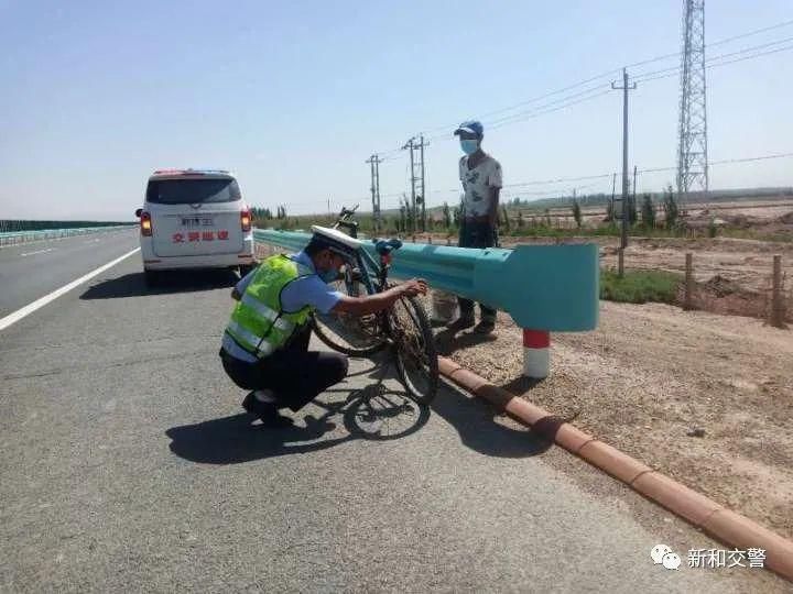 交警|高速路上骑行三天两夜爆胎交警全力相助为骑友解难