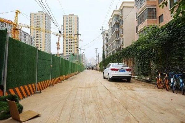 围挡|西安市未央区：打通连心路十年围挡 让群众不再“窝心”