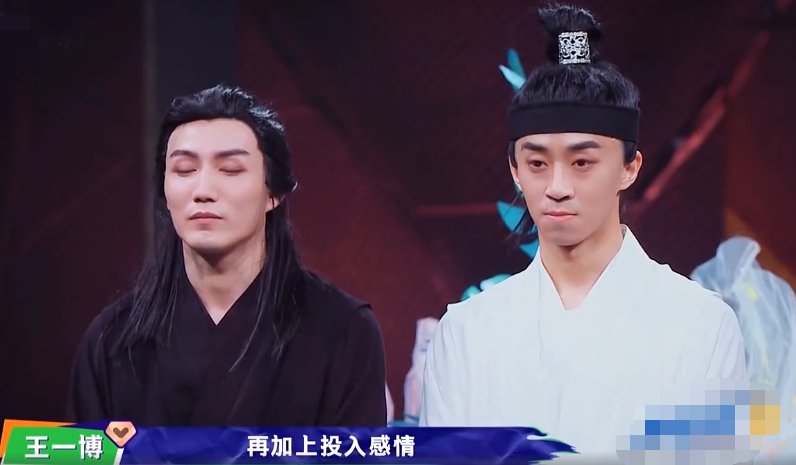  对街舞|《街舞3》王一博有主持人职业病，做口播右手起范儿，奶音超可爱