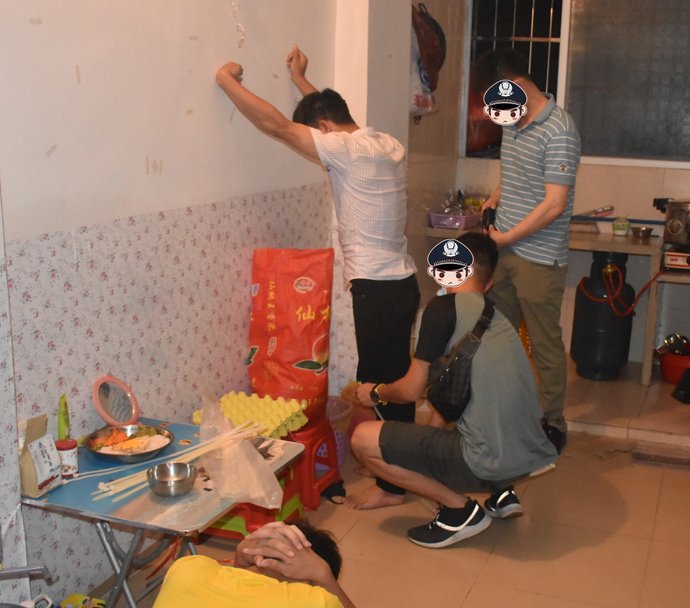  小姐姐|40多位“小姐姐”被抓，现场辣眼！网友：扎心了......