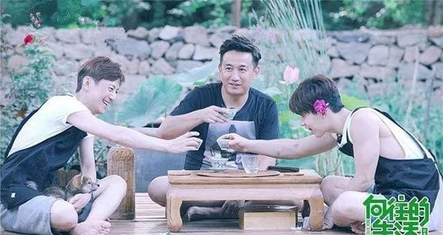  综艺|大张伟加李诞，这个综艺依旧是满屏的尬