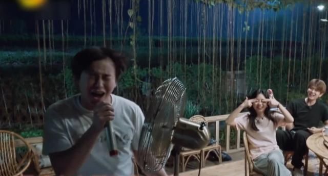  现身|《向往的生活》许光汉惊喜现身！还带了穿越三件套，彭彭看后秒怂