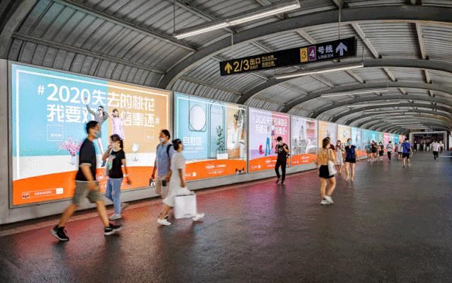 户外媒体|嫌户外媒体老土？那是因为你们没看到他们这样玩！