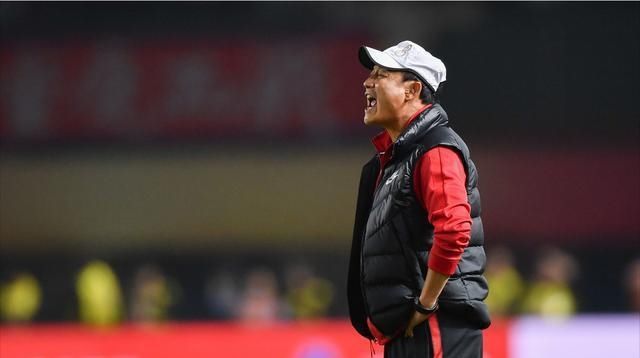  何去何从|建业神之操作惊呆球迷，新赛季的他们何去何从？