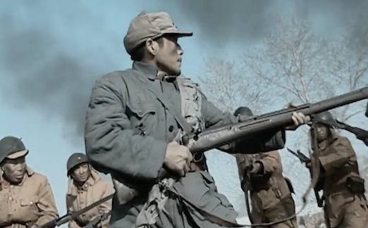 战争故事|他是八路军最狂排长,被10名日军围攻,说了一句话,日军军官敬礼