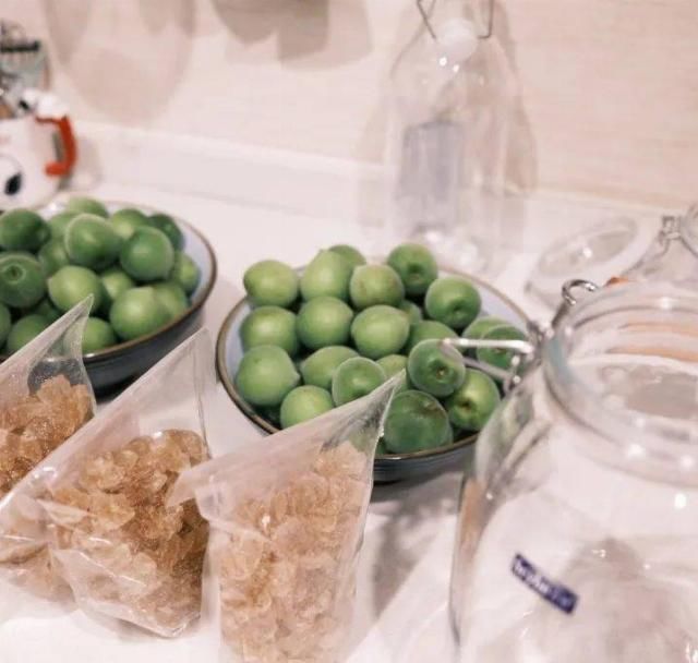  宿舍|“忍受了宿舍&合租生活后，我终于搬出来一个人住了”