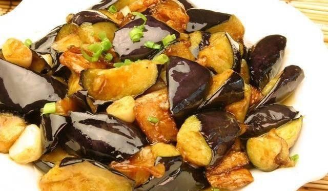  外婆|外婆做的“凉拌茄子”，不煎不炒不放油，好吃不长胖！