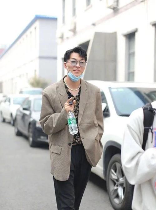 选秀|为什么现在整形技术越来越发达,选秀选手却长得越来越丑?