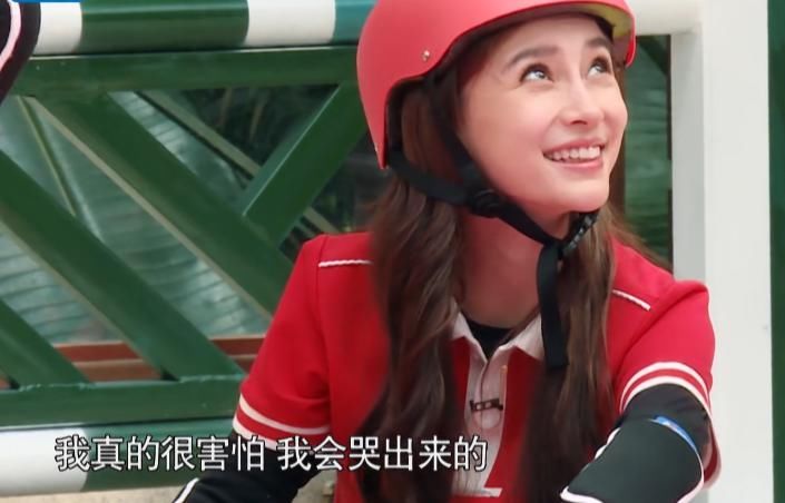  baby|张大大跟baby撒娇，说自己不会游泳，她的反应让人直呼过瘾！