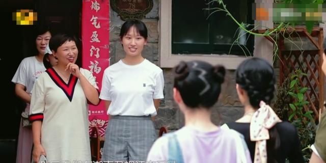 拿下|《中餐厅》拿下收视冠军,却因客人妆容而穿帮,不要侮辱观众智商