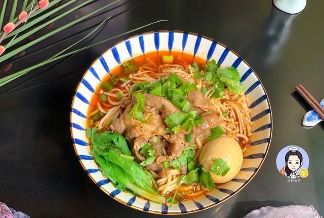 简单|儿子三天两头要吃这面,每次都吃个精光,美味又营养,做法很简单