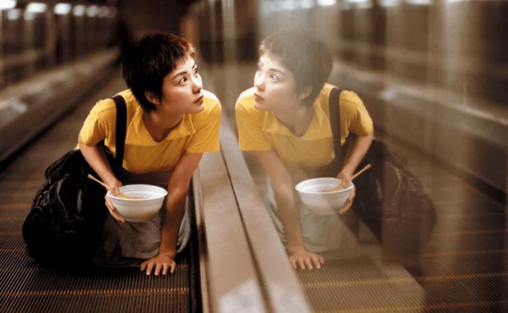  镜子|自拍，忍不住用镜子？论看脸时代的“镜花水月”