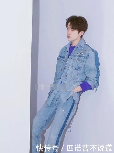 吴磊易烊千玺穿同款,身高1米8和1米7,差距