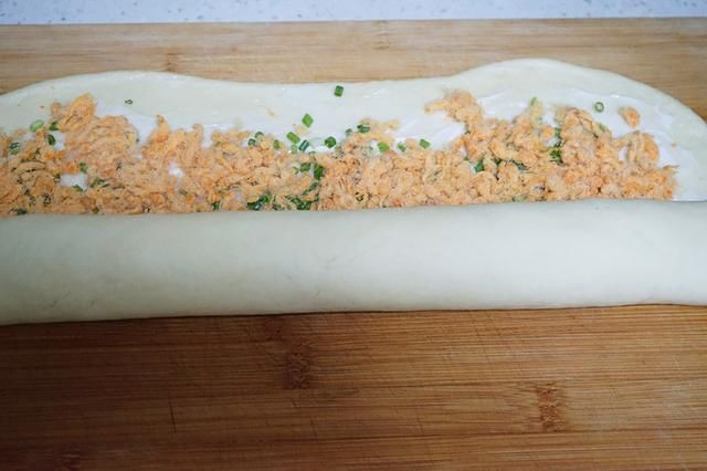  包裹|肉松手撕面包，层层包裹多多肉松，蓬松柔软，这方子经得起考验