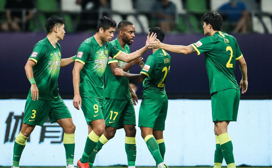 两球|三分钟被进两球，国安球迷怒了，热内西奥被质疑是“卧底”