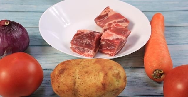  精光|三伏天我家就爱这么吃，有肉有菜，营养爽口，汤都能吃个精光