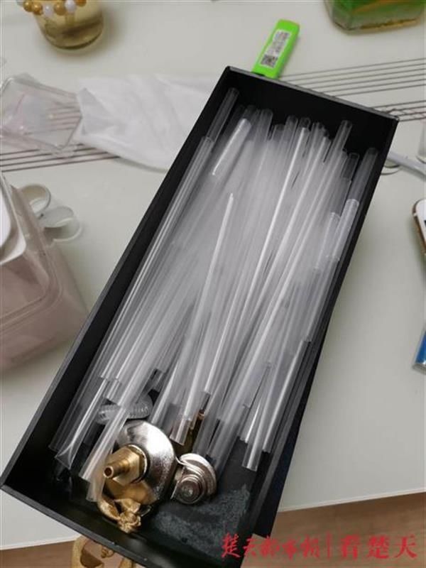  捣毁|东西湖警方雷霆出击，成功捣毁8人吸毒贩毒窝点