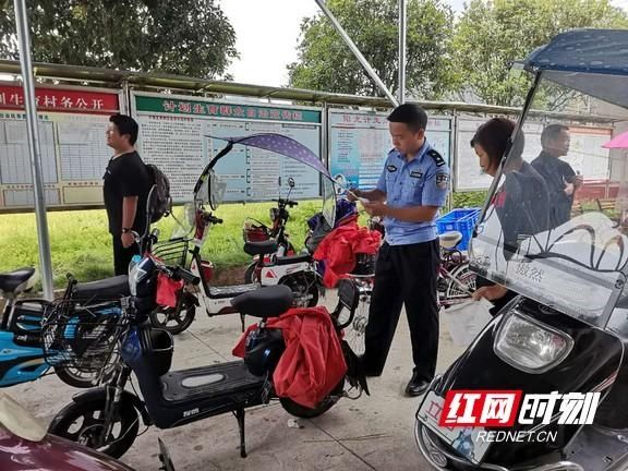 开到|服务送上门!桃江马迹塘镇流动“车管所”开到了基层
