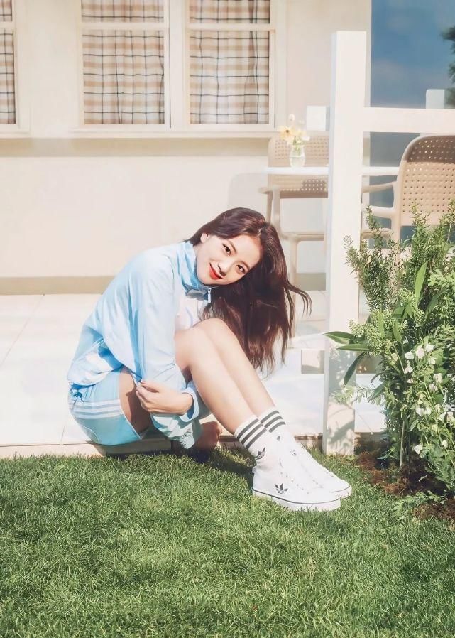 jisoo|『粉丝专属园』明星专辑|jisoo手机壁纸