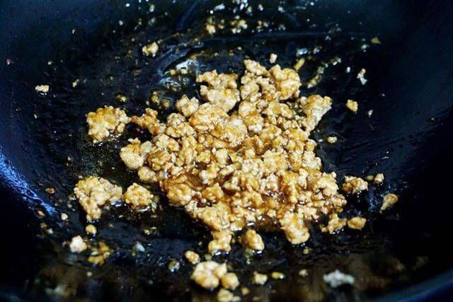  色泽|这是江浙名菜，不同凡响茄子墩做法，色泽亮口感鲜