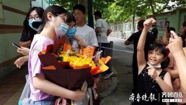  考生|壹起见证新高考｜高考结束，考生没啥感觉，家长却激动哭了