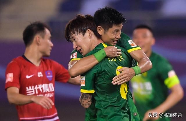  北京国安|看走眼？2000万+球队功勋，国安以为换来后防核心，却是定时炸弹