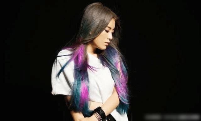  如今|她曾和《好声音》冠军失之交臂，如今却远超张碧晨，身价已上亿