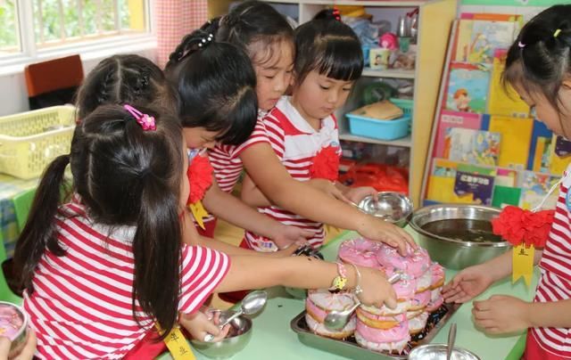  告别|用美食来告别，还记得你的幼儿园的毕业餐吃了什么吗？