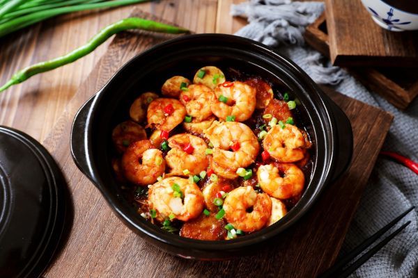  健康|虾仁豆腐煲健康营养、不油不腻，一家人晚饭吃真舒服