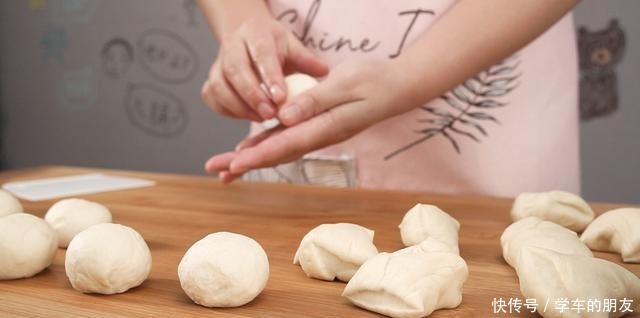 理想|肉多到掉出来,这样豪华的卤肉才称得上我心中理想的肉夹馍