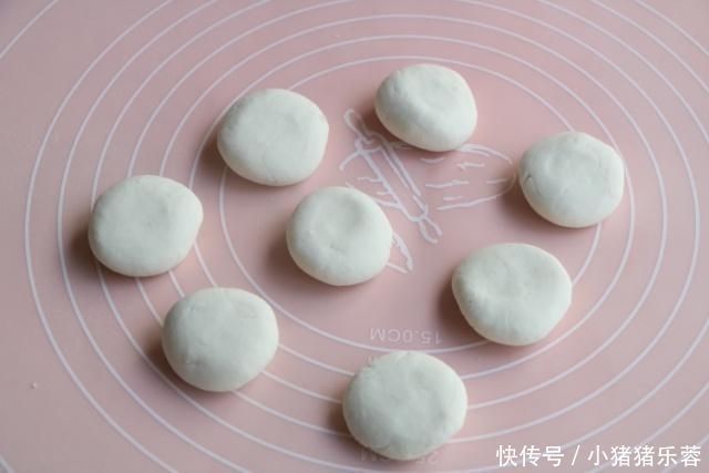 适量|糯米粉这样做才好吃,不油炸不水煮,当零食又当早餐,上桌就光盘