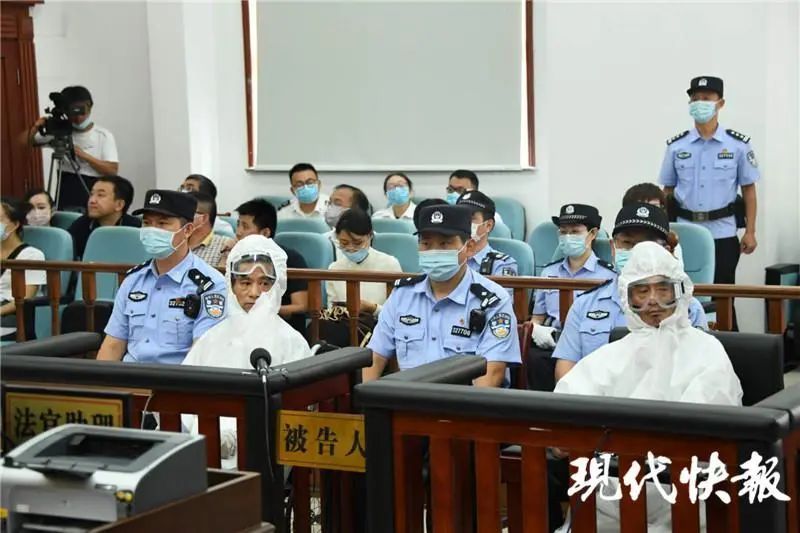 马伟兵|致两名警务人员牺牲！淮安重大暴力袭警案开审，嫌疑人：不知道捅了多少下