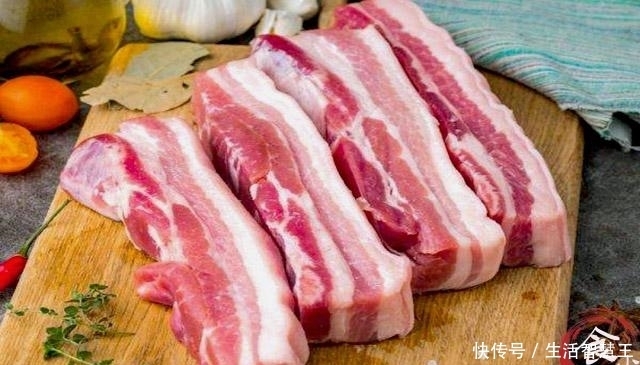 香浓|调肉馅，先放油还是先放盐？大厨教你正确做法，香浓可口又多汁儿