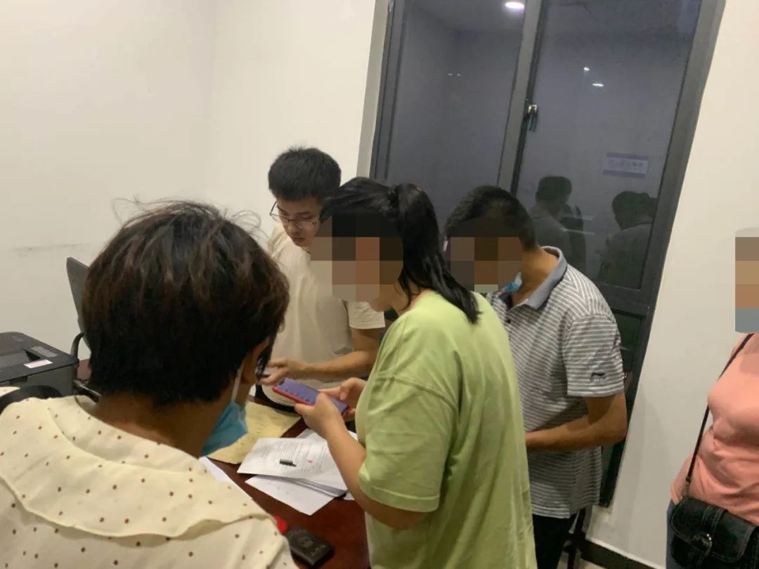 代为|利辛法院：被执行人被拘留，其家人代为履行义务