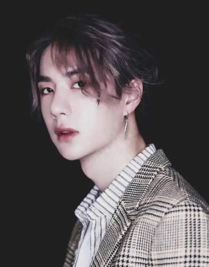  隐藏|他是好声音首位冠军，比赛后就变“失踪人口”，为何隐藏5年再回归?